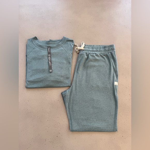 VUORI WOMEN'S DAYDREAM CREW AND JOGGER SET SMOKE BLUE SMALL - Picture 14 of 16